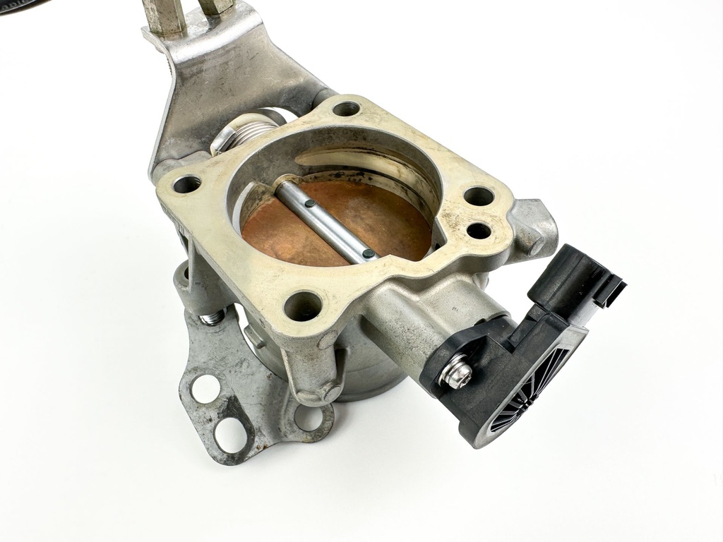 2007 Suzuki 150 HP 4 Stroke Outboard Throttle Body Assembly 13300-96J01 OEM