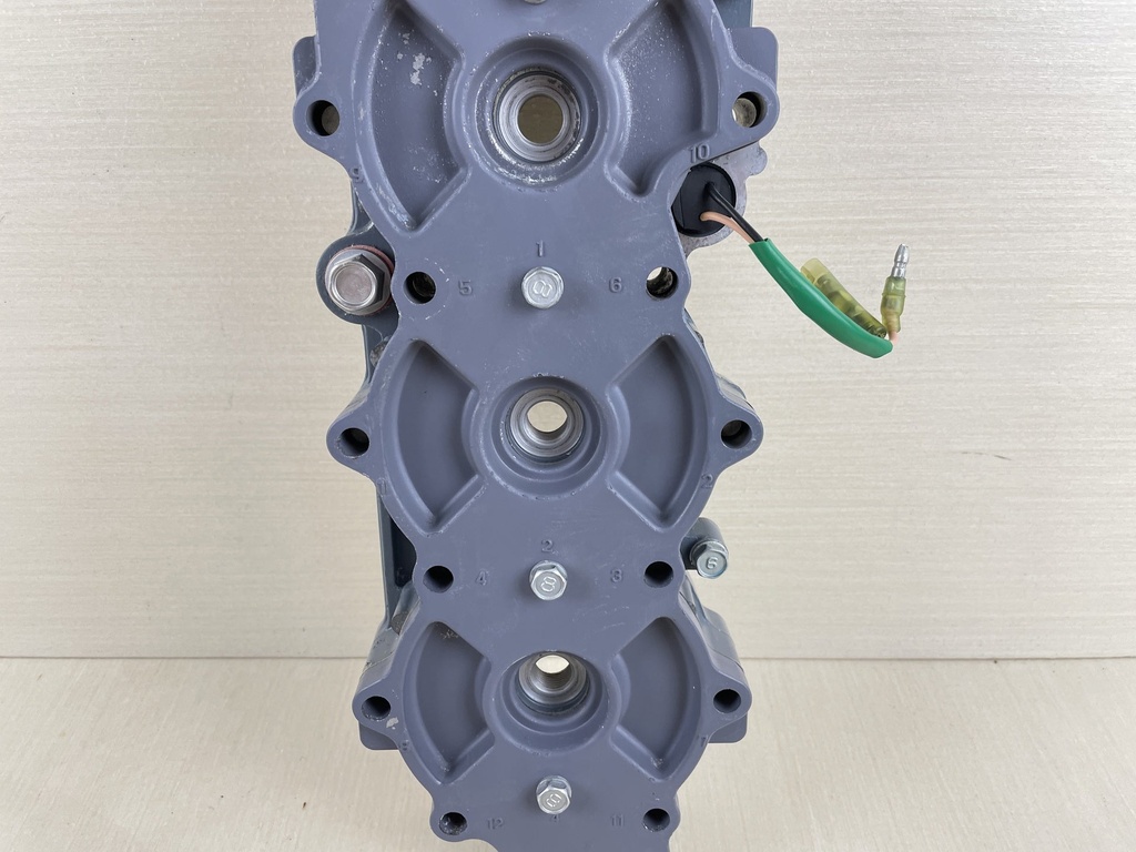 2009 Yamaha 50HP 2 Stroke Outboard Cylinder Head With Cover 63D-11191-00-1S