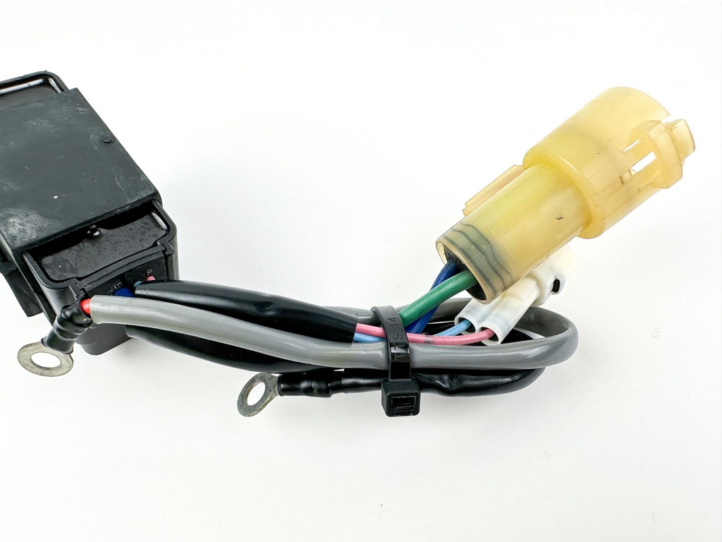 2007 Suzuki 250 HP 4 Stroke Outboard Trim Tilt Relay 38410-93J12 OEM