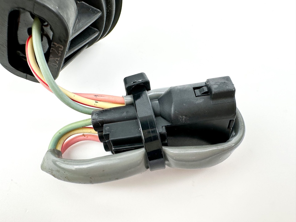 2007 Suzuki 250 HP 4 Stroke Outboard Trim Switch 37850-99E05 OEM