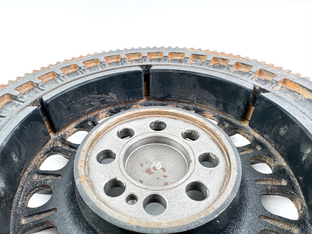 2007 Suzuki 250 HP 4 Stroke Outboard Flywheel 32102-93J20 OEM