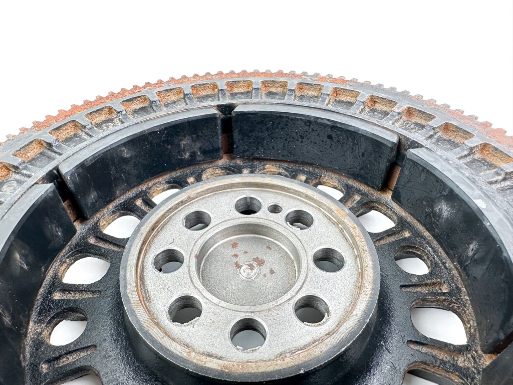 2007 Suzuki 250 HP 4 Stroke Outboard Flywheel 32102-93J20 OEM