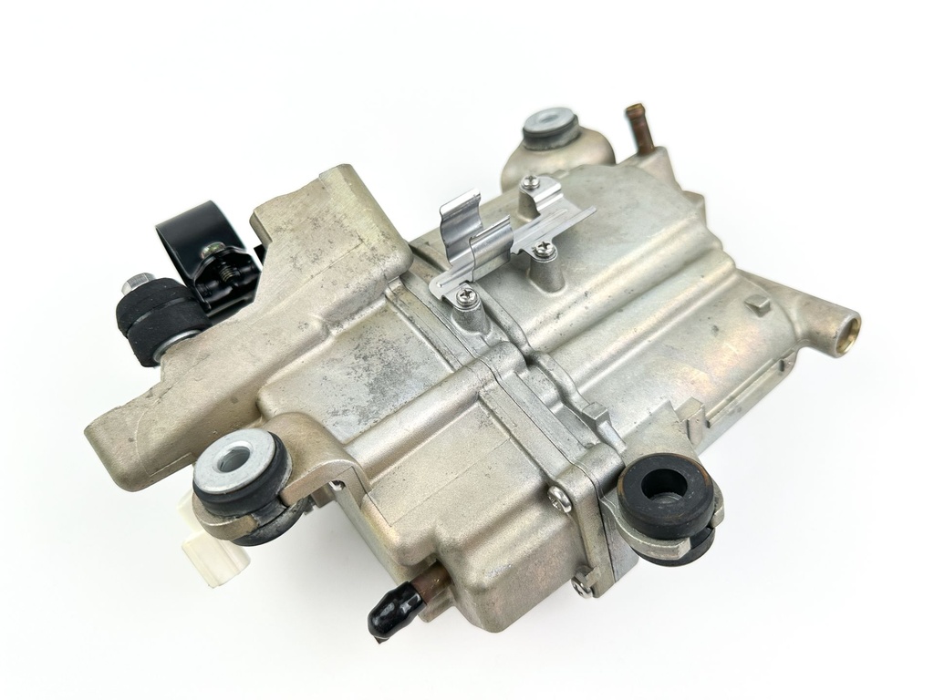 2007 Suzuki 250 HP 4 Stroke Outboard Vapor Separator Tank VST 15600-93J02 OEM