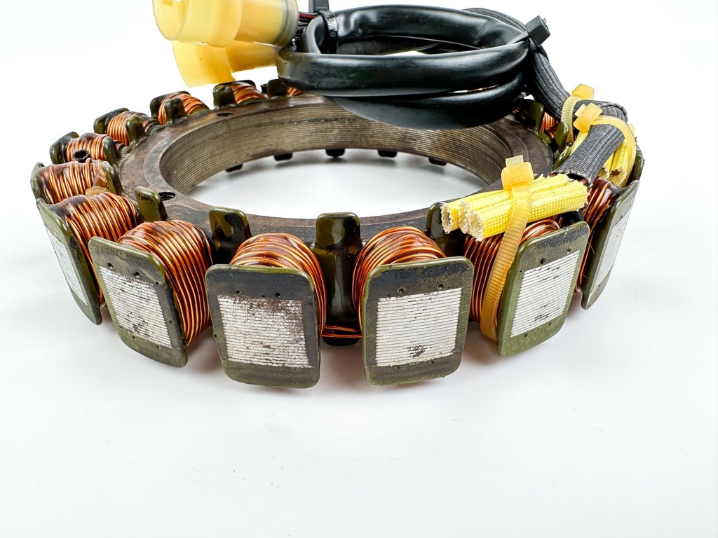 2007 Suzuki 250 HP 4 Stroke Outboard Stator Charging Coil 32120-93J10 OEM