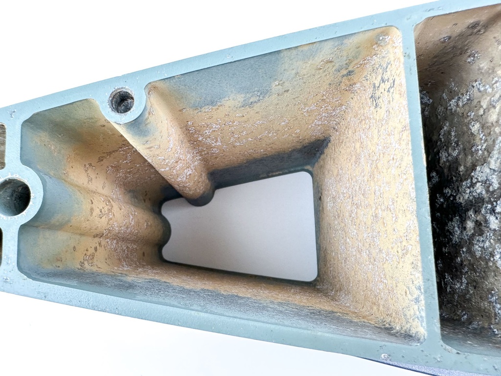 2007 Yamaha 90 HP 4 Stroke Outboard Midsection Extension / Spacer 688-45211-01-8D OEM