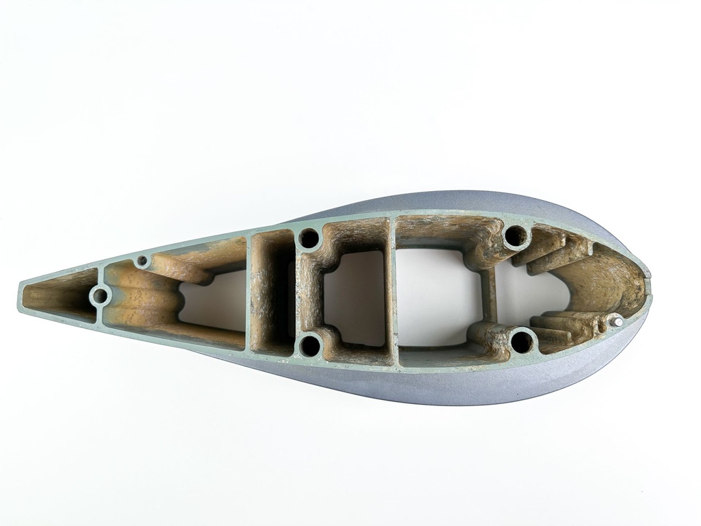 2007 Yamaha 90 HP 4 Stroke Outboard Midsection Extension / Spacer 688-45211-01-8D OEM