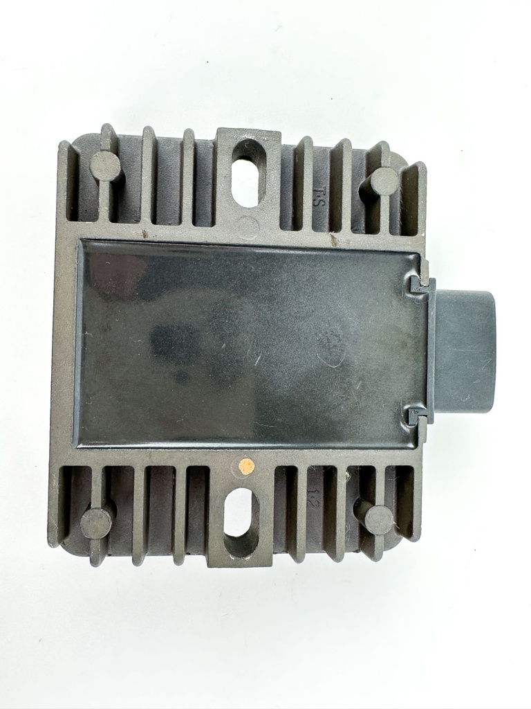 2007 Yamaha 90 HP 4 Stroke Outboard Rectifier & Regulator 6D3-81960-00-00 OEM