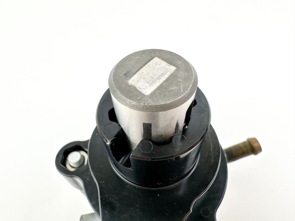 2007 Yamaha 90 HP 4 Stroke Outboard Fuel Pump 6D8-24410-00-00 OEM