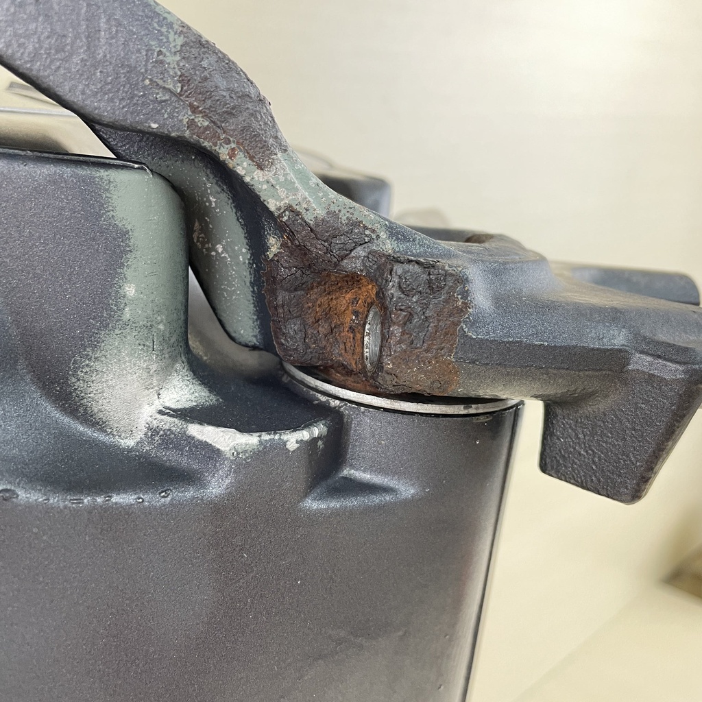 2007 Yamaha 60HP 4 Stroke Outboard Swivel Bracket With Steering 6C5-43311-00-4D  