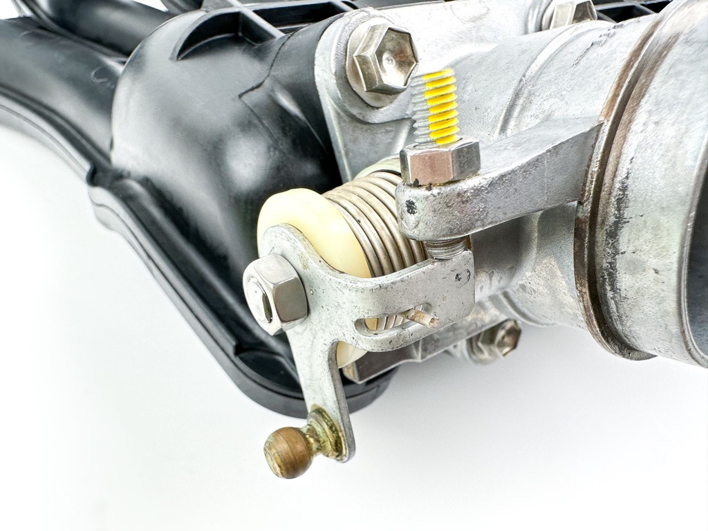 2007 Yamaha 90 HP 4 Stroke Outboard Intake Manifold & Throttle Body 6D8-13641-00-00 OEM