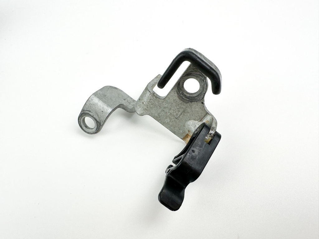 05 - 07 Yamaha 225 250HP 4 Stroke Outboard Cable Cover Plate Fitting 6P2-42738-00-8D