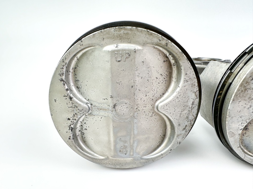 2002 Yamaha 225 HP 4 Stroke Outboard Piston & Connecting Rod Set 69J-11631-00-B0 OEM