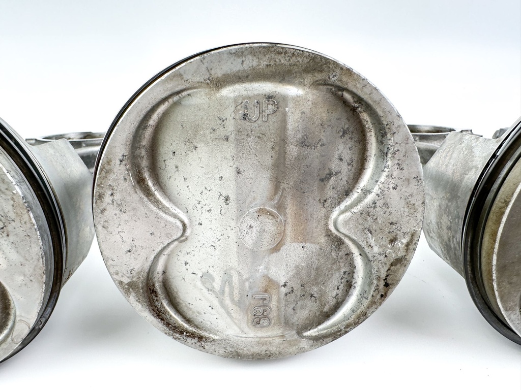 2002 Yamaha 225 HP 4 Stroke Outboard Piston & Connecting Rod Set 69J-11631-00-B0 OEM