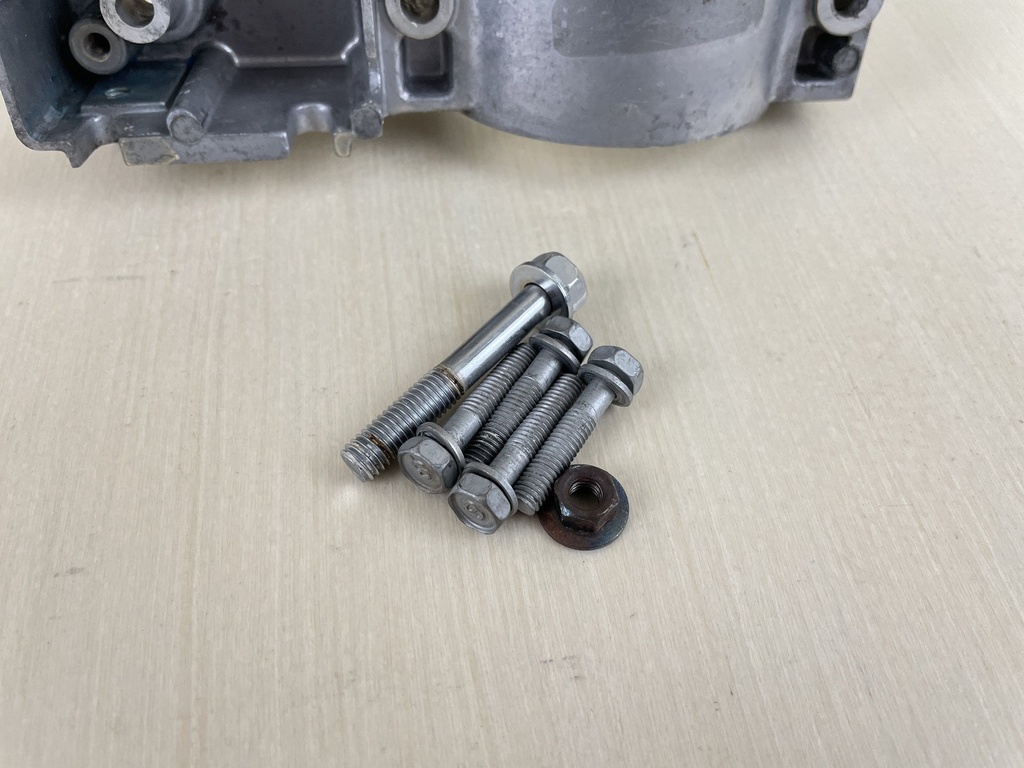 2009 Yamaha 50HP 2 Stroke Outboard Starter Motor Bracket 6H4-81822-02-98