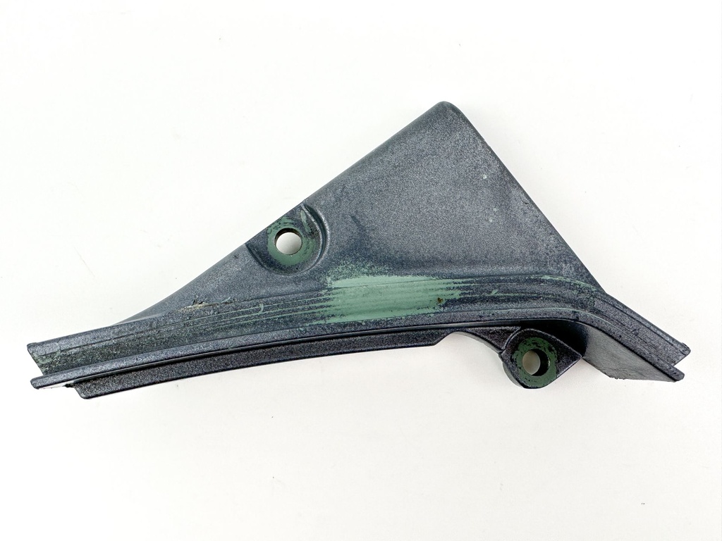 2004 Yamaha 90 HP 4 Stroke Outboard Cable Cover Plate 67F-42738-00-5B OEM