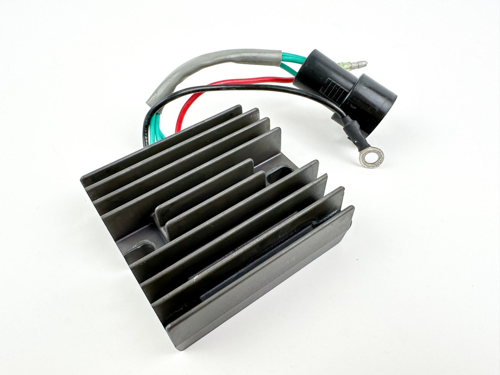03-04 Yamaha 75 90 HP 4 Stroke Outboard Rectifier Regulator 67F-81960-11-00 OEM