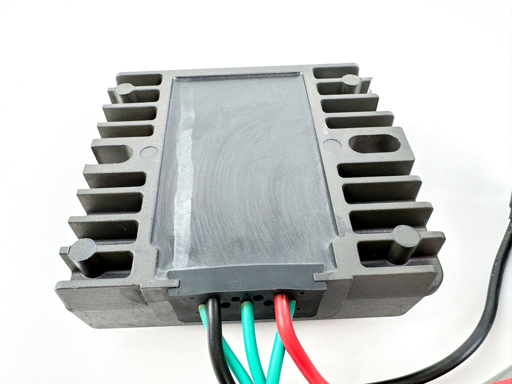 03-04 Yamaha 75 90 HP 4 Stroke Outboard Rectifier Regulator 67F-81960-11-00 OEM