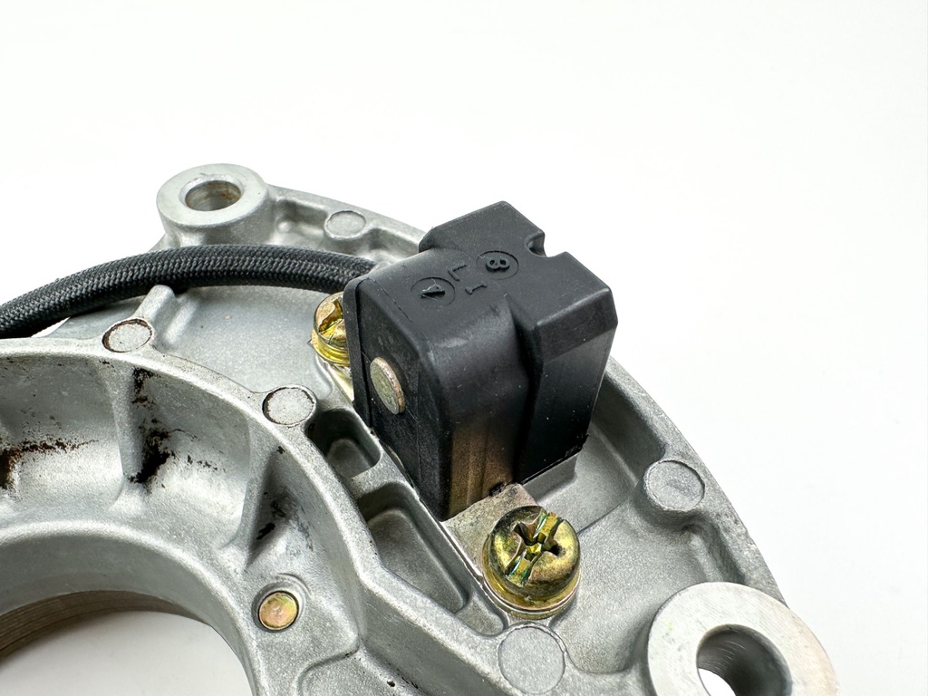 02-04 Yamaha 75 80 90 100 HP 4 Stroke Outboard Pulser Base Stator Assembly 67F-85560-01-00