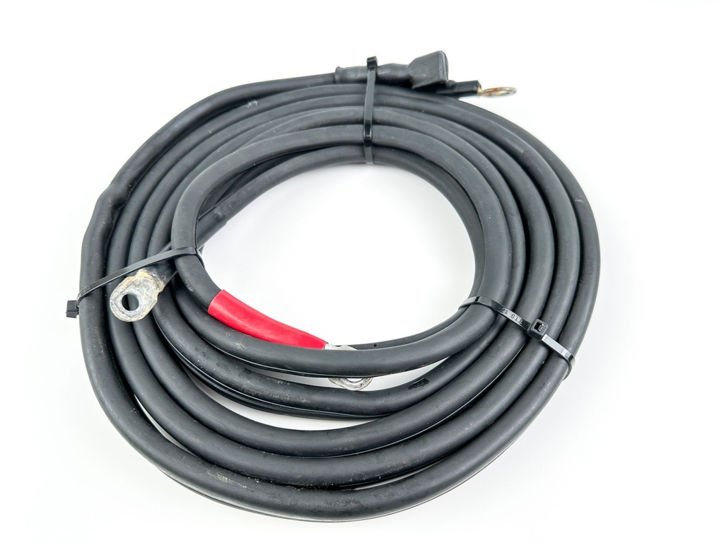 2005 Yamaha 250 HP 4 Stroke Outboard Battery Cables 6P2-82105-00-00 OEM