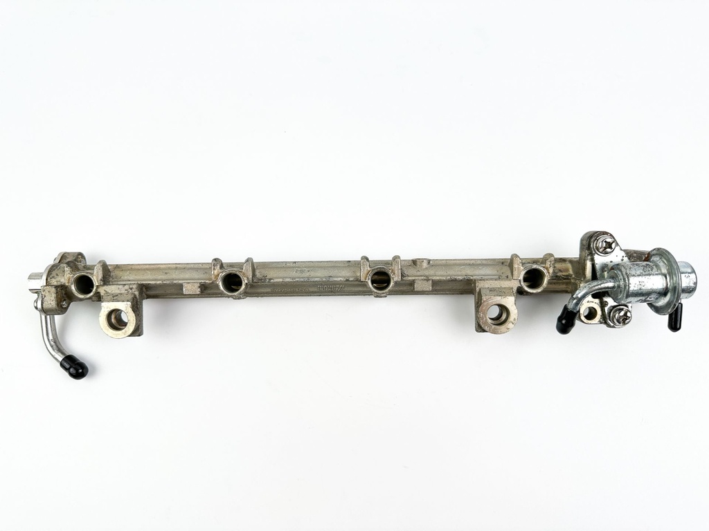 2004 Yamaha 115 HP 4 Stroke Outboard Delivery Pipe Fuel Rail OEM