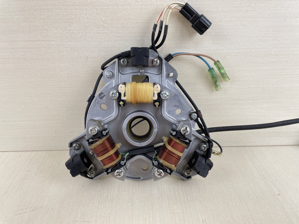 2009 Yamaha 50HP 2 Stroke Outboard Pulser Charge Coil Base Assembly 63D-85560-10-00