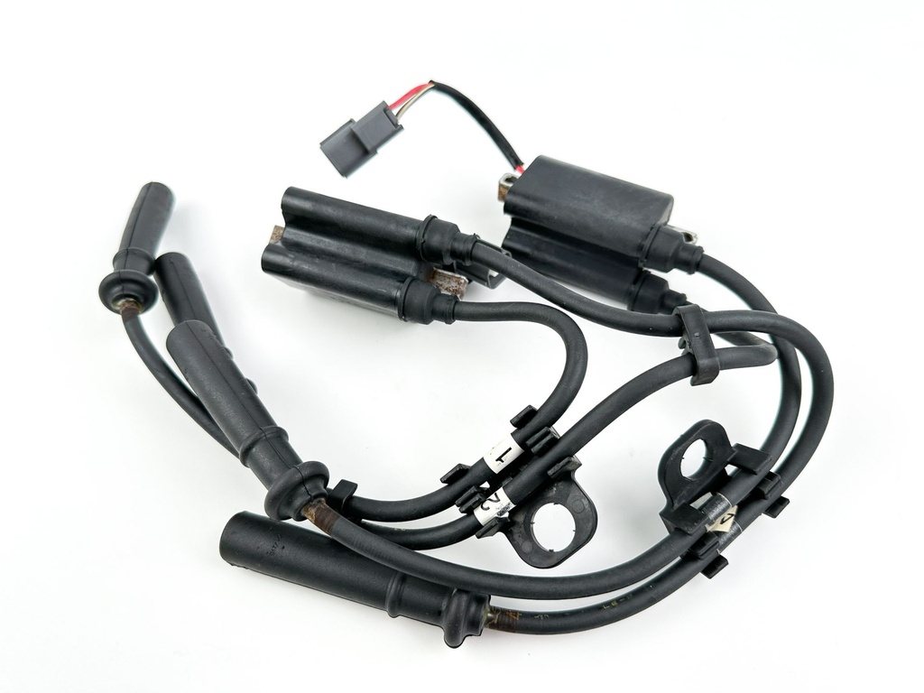 2004 Yamaha 115 HP 4 Stroke Outboard Ignition Coil Set 68V-82310-00-00 OEM