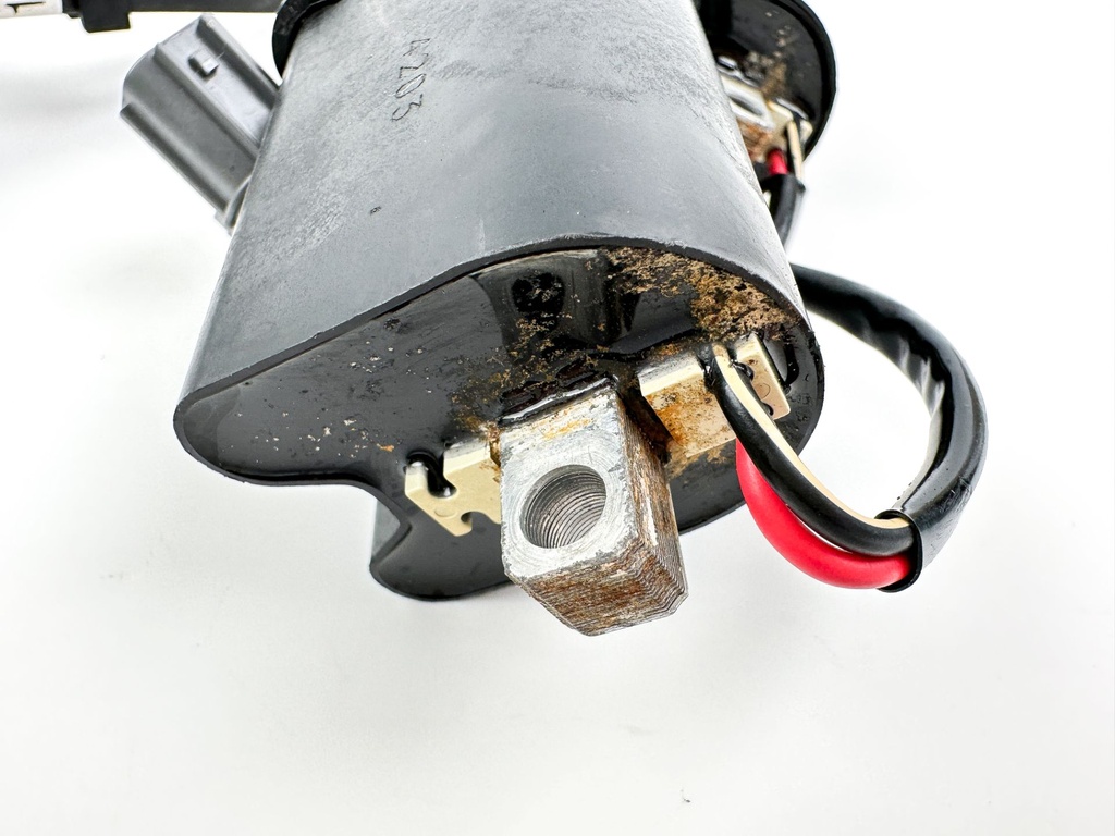 2004 Yamaha 115 HP 4 Stroke Outboard Ignition Coil Set 68V-82310-00-00 OEM