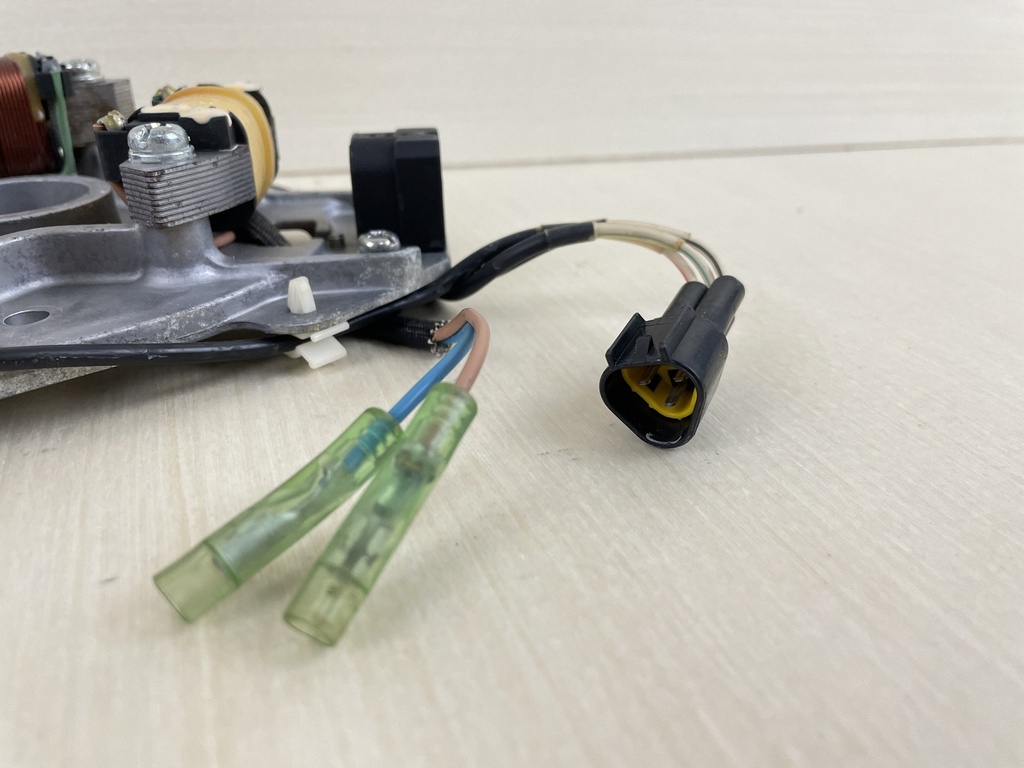 2009 Yamaha 50HP 2 Stroke Outboard Pulser Charge Coil Base Assembly 63D-85560-10-00