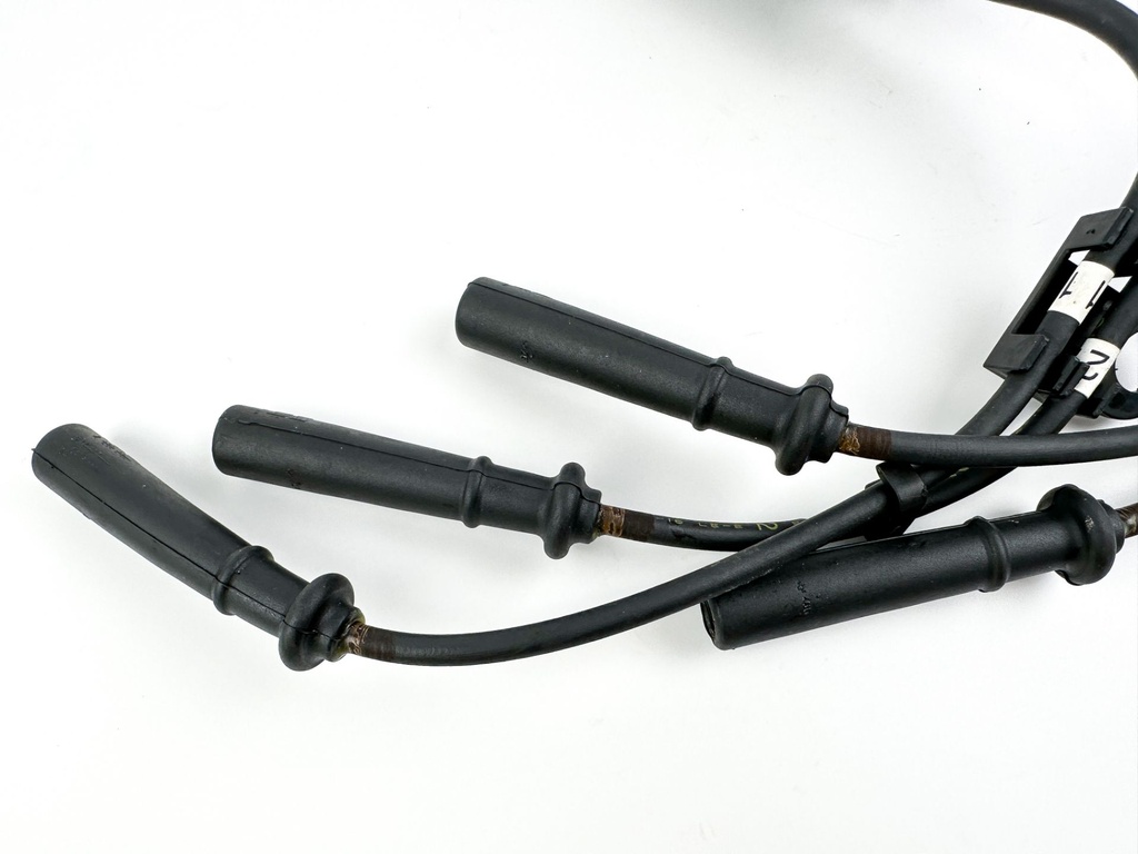 2004 Yamaha 115 HP 4 Stroke Outboard Ignition Coil Set 68V-82310-00-00 OEM