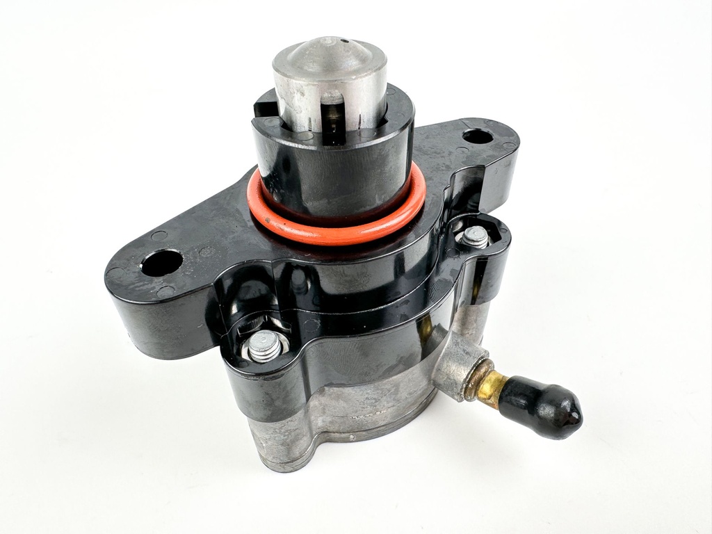 2004 Yamaha 115 HP 4 Stroke Outboard Fuel Pump 68V-24410-00-00 OEM