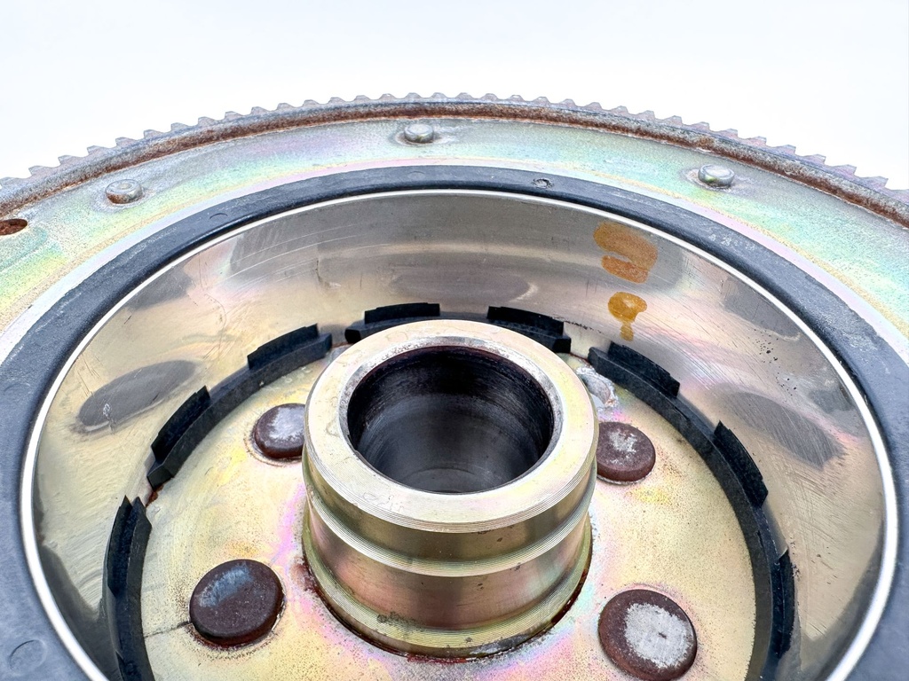 2004 Yamaha 115 HP 4 Stroke Outboard Flywheel Rotor 68V-81450-00-00 OEM