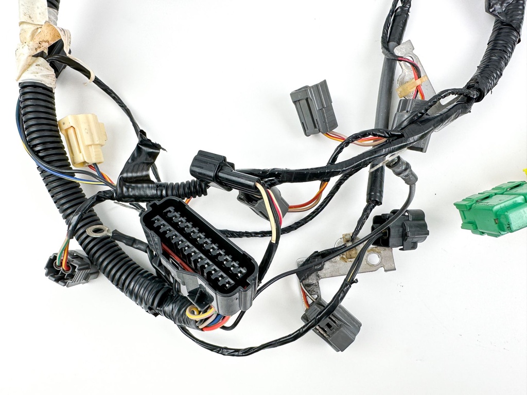 2004 Yamaha 115 HP 4 Stroke Outboard Engine Wire Harness 68V-82590-30-00 OEM