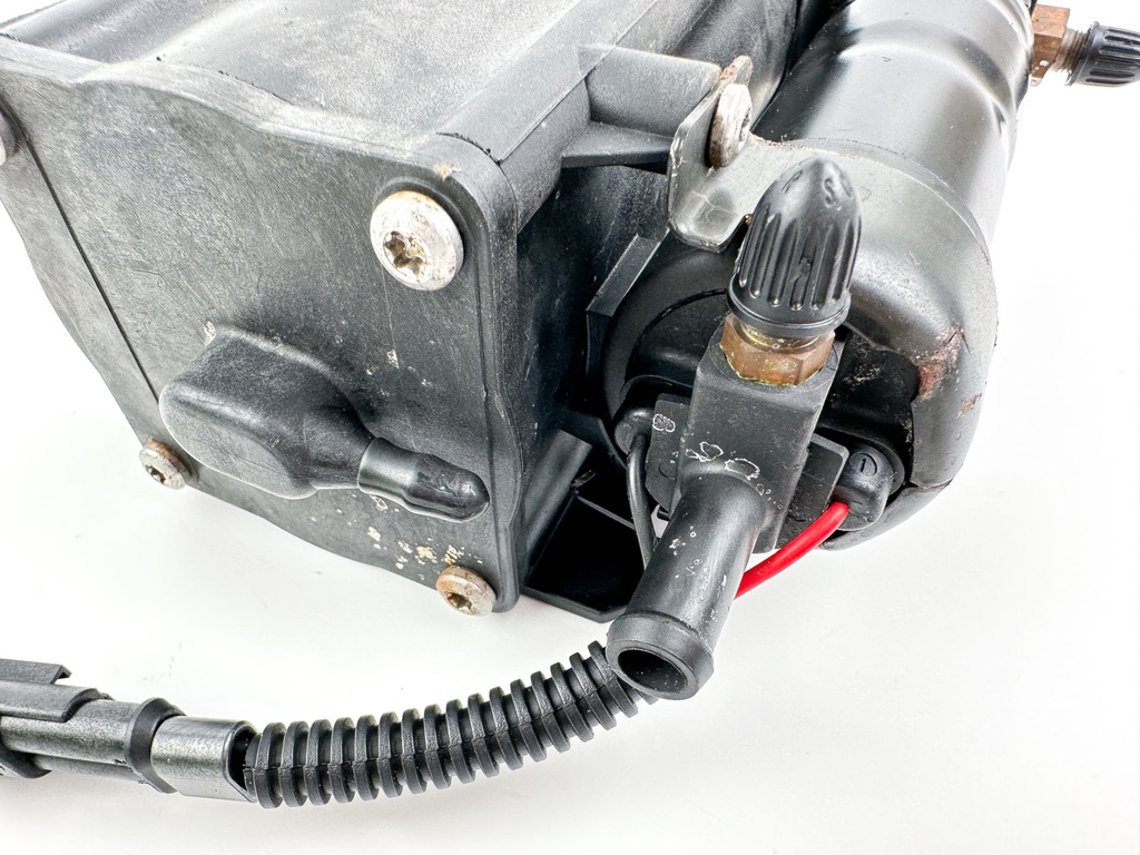 2007 Evinrude 250 HP 2 Stroke Outboard Vapor Separator Tank VST 5006063 OEM