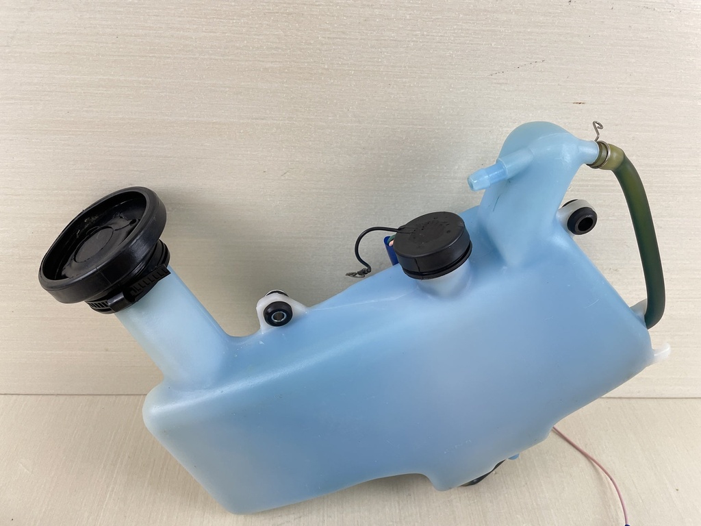 2009 Yamaha 50HP 2 Stroke Outboard Oil Tank With Gauge 63D-21707-00-00