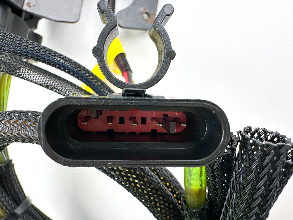 2007 Evinrude 250 HP 2 Stroke Outboard Oil Pump 5007306 OEM