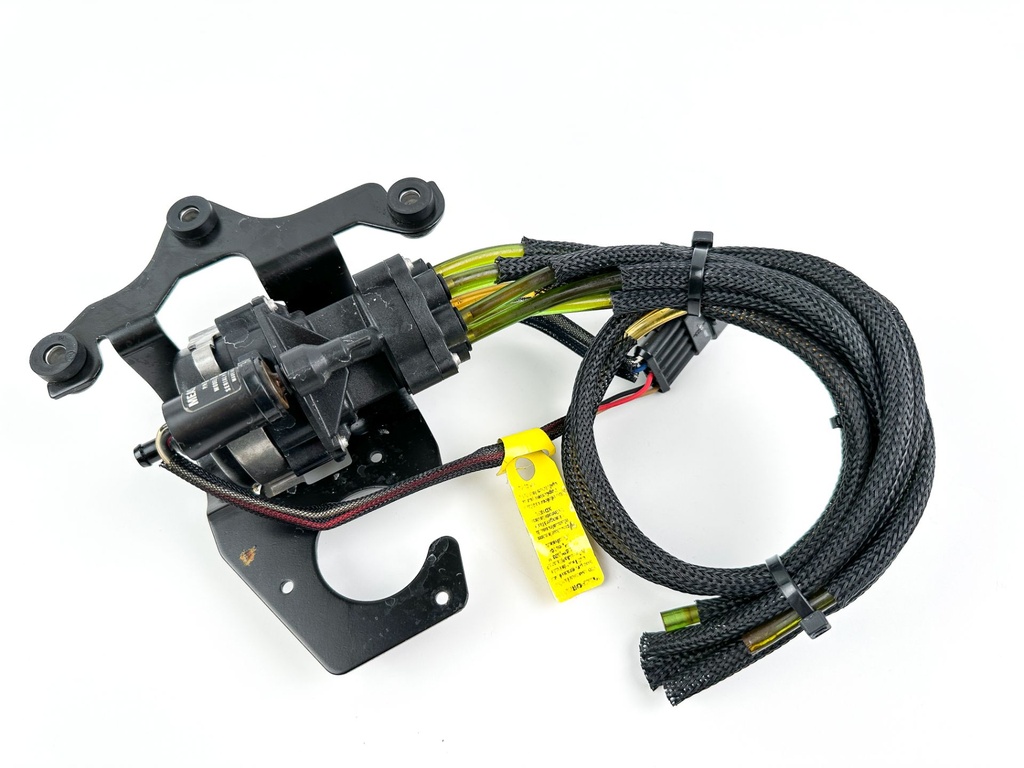 2007 Evinrude 250 HP 2 Stroke Outboard Oil Pump 5007306 OEM