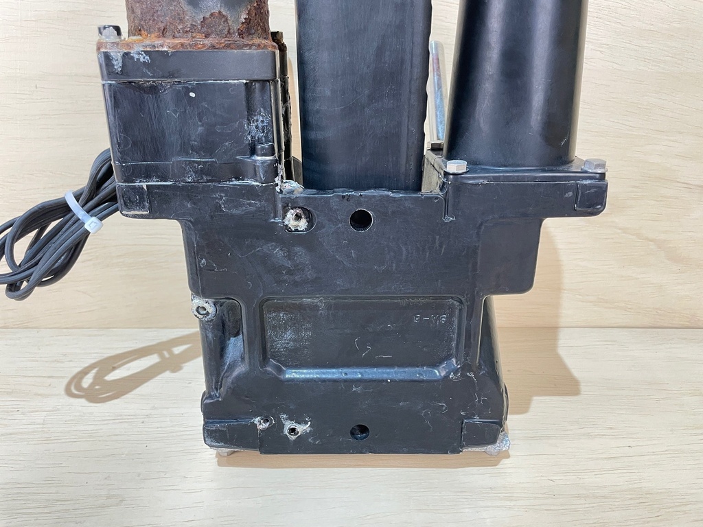 1998 Mercury Optimax 135HP Power Trim & Tilt Assembly 2 Wire 826729A2