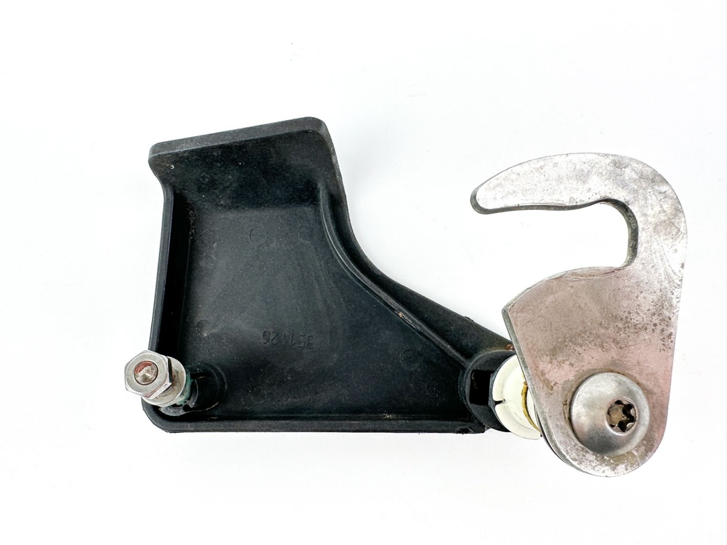 2007 Evinrude 250 HP 2 Stroke Outboard Port Latch Handle 5005707 OEM