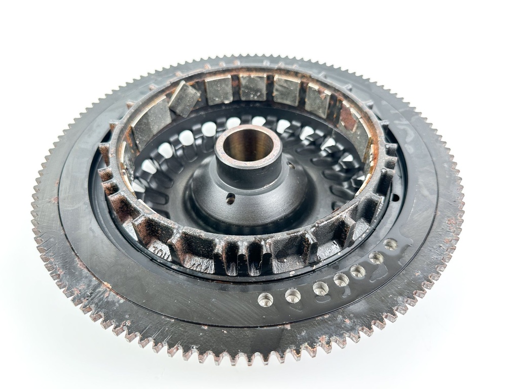 2007 Evinrude 250 HP 2 Stroke Outboard Flywheel 0586924 Parts / Repair