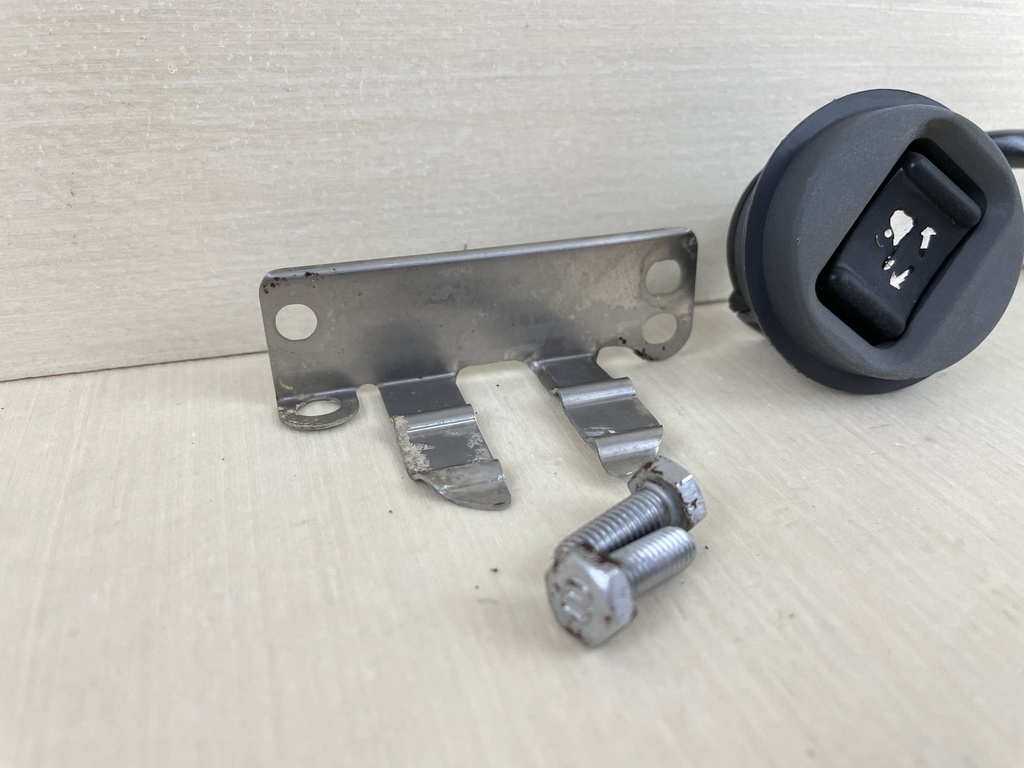 1990 Yamaha 90HP 2 Stroke Outboard Trim & Tilt Switch Assembly 6H1-82563-01-00