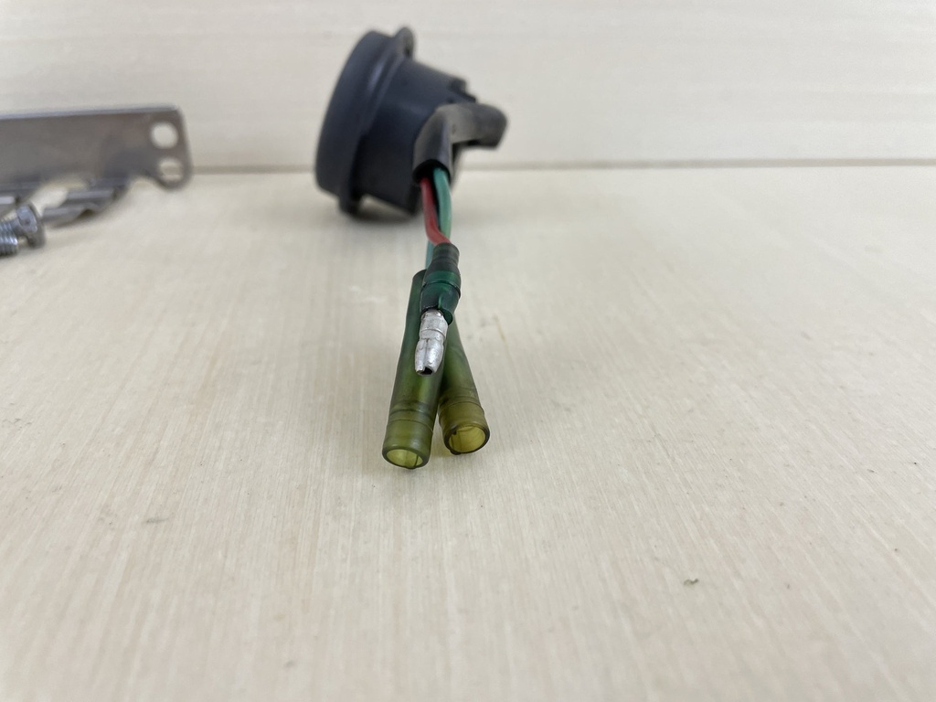 1990 Yamaha 90HP 2 Stroke Outboard Trim & Tilt Switch Assembly 6H1-82563-01-00