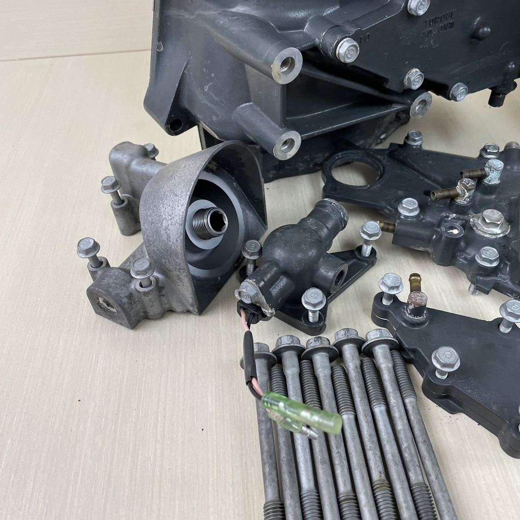 2015 Yamaha 200HP F200 4 Stroke Outboard Crankcase Block Assembly 6DA-15109-00-9S  