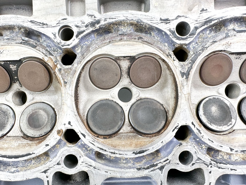 67F-W009A-29-9S Yamaha 75 80 90 100 HP 4 Stroke Cylinder Head 2002-2004