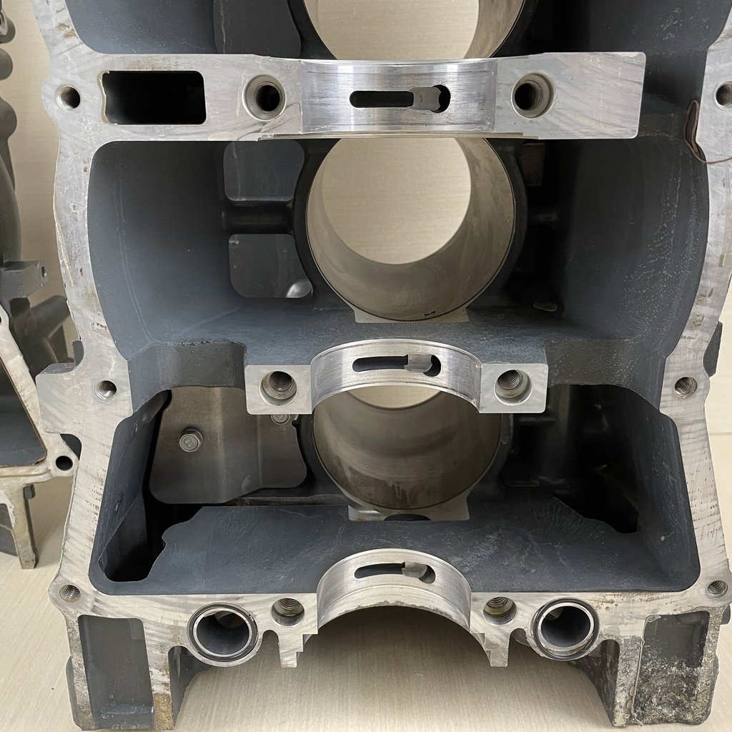 2015 Yamaha 200HP F200 4 Stroke Outboard Crankcase Block Assembly 6DA-15109-00-9S  