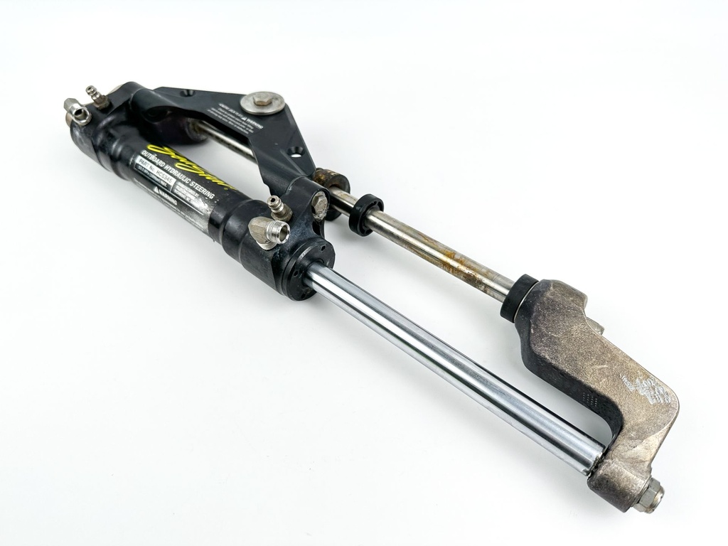 SeaStar Front Mount Outboard Hydraulic Steering Cylinder Assembly Ram HC5345