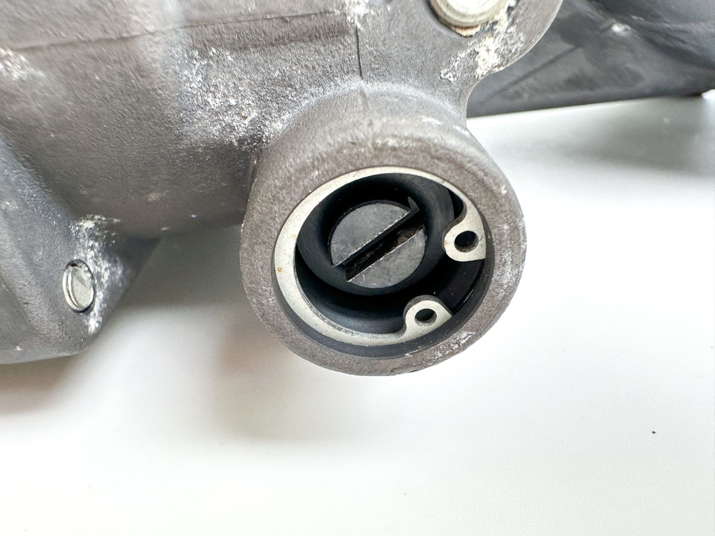 2017 Suzuki 175 HP 4 Stroke Outboard Power Trim Tilt Unit 48000-96J15 OEM