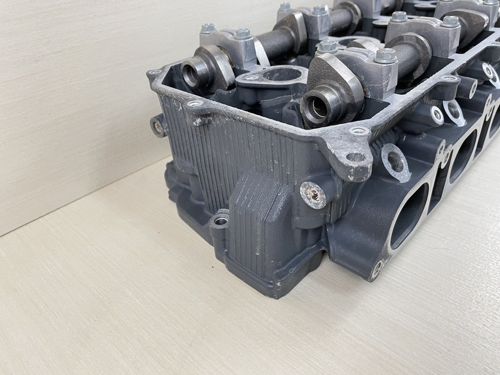 2015 Yamaha 200HP F200 4 Stroke Outboard Cylinder Head 6DA-W009A-00-9S PARTS