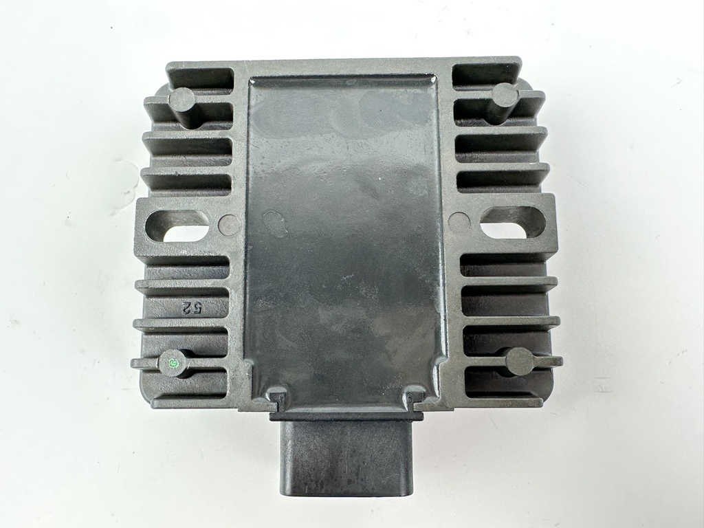 2004 Yamaha 115 HP 4 Stroke Outboard Rectifier & Regulator 68V-81960-00-00 OEM