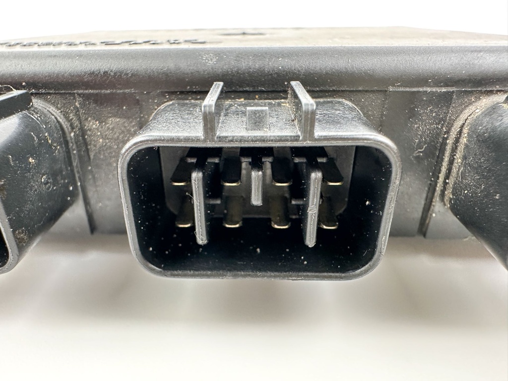 03-04 Yamaha 80 90 100 HP 4 Stroke Outboard C.D.I CDI Unit Assembly 67F-85540-02-00