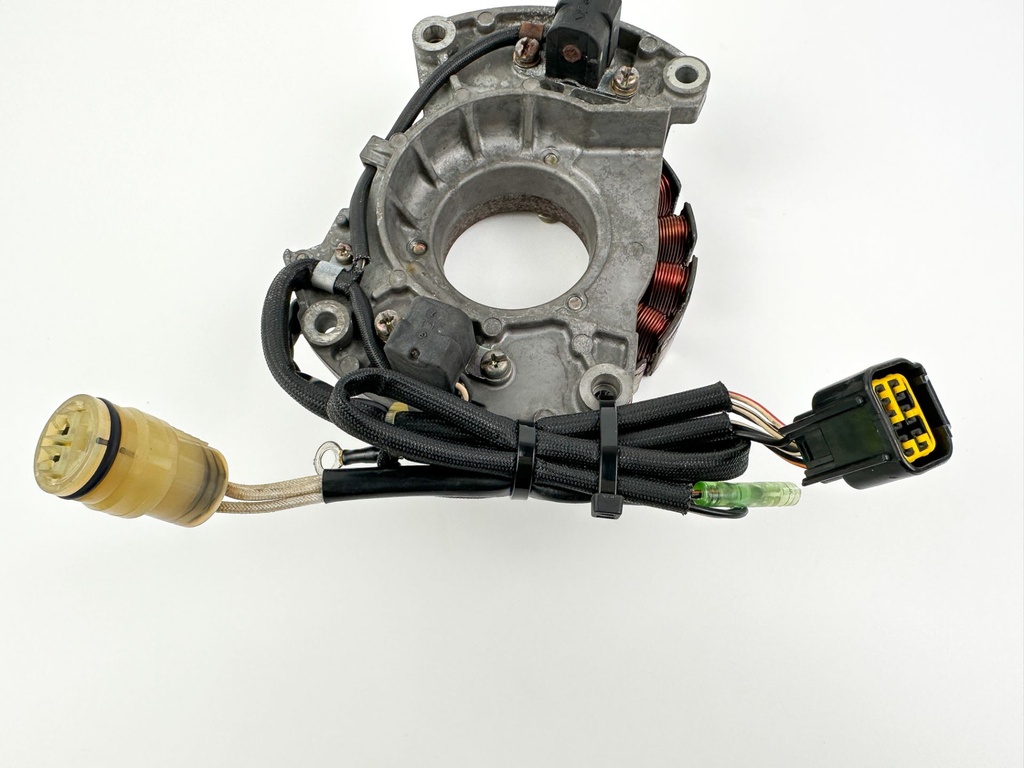 2004 Yamaha 90HP 4 Stroke Outboard Coil Pulser Base Stator Assembly 67F-85560-01-00